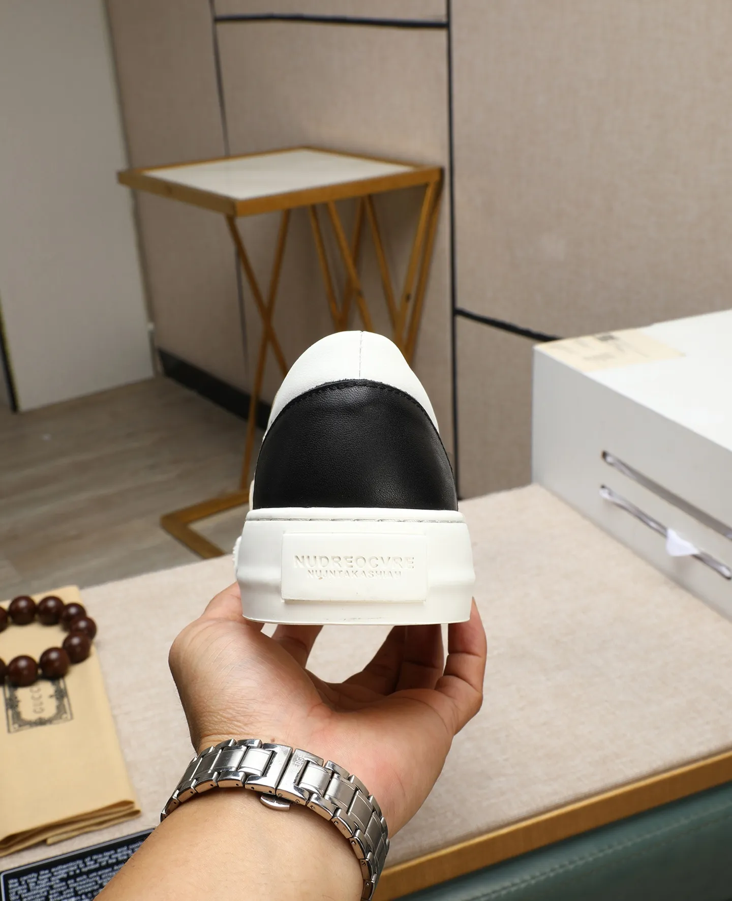 Men's shoes 💰440 GUCCI🔍The latest model is on sale at the counter at the same time. Original calfskin imported from Italy, genuine leather lining, (high-end, extravagant and classy), exquisite workmanship, sole: original sole provided by the original factory, ⚠Exclusive double-layer movable molded sole super comfortable⚠, real shot 🎬The real thing is better🔍🔍"High quality·Follow the item" Code number 38-44
